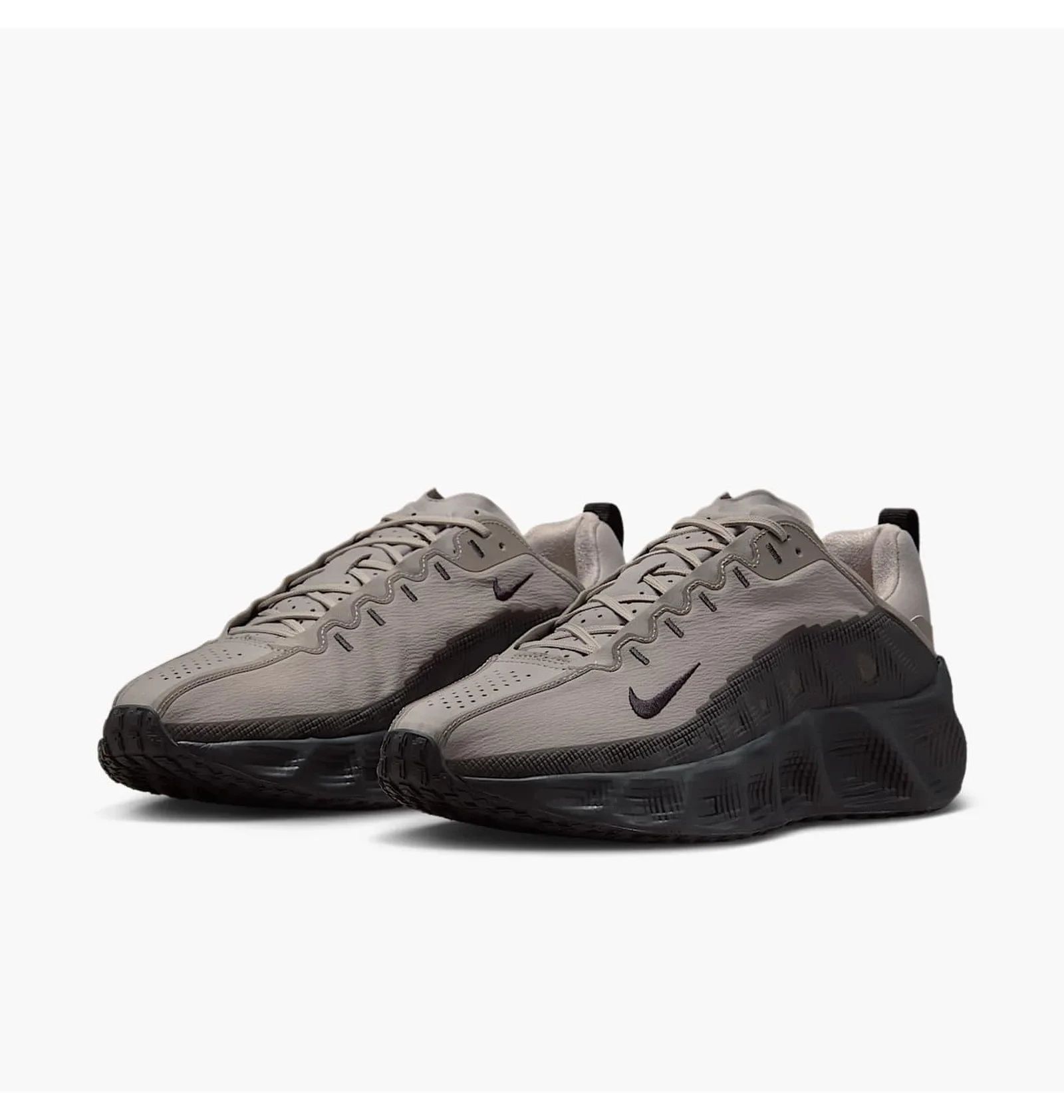 Кросівки чоловічі Nike Ava Rover Grey IM9327-001 IM9327-001 40 фото