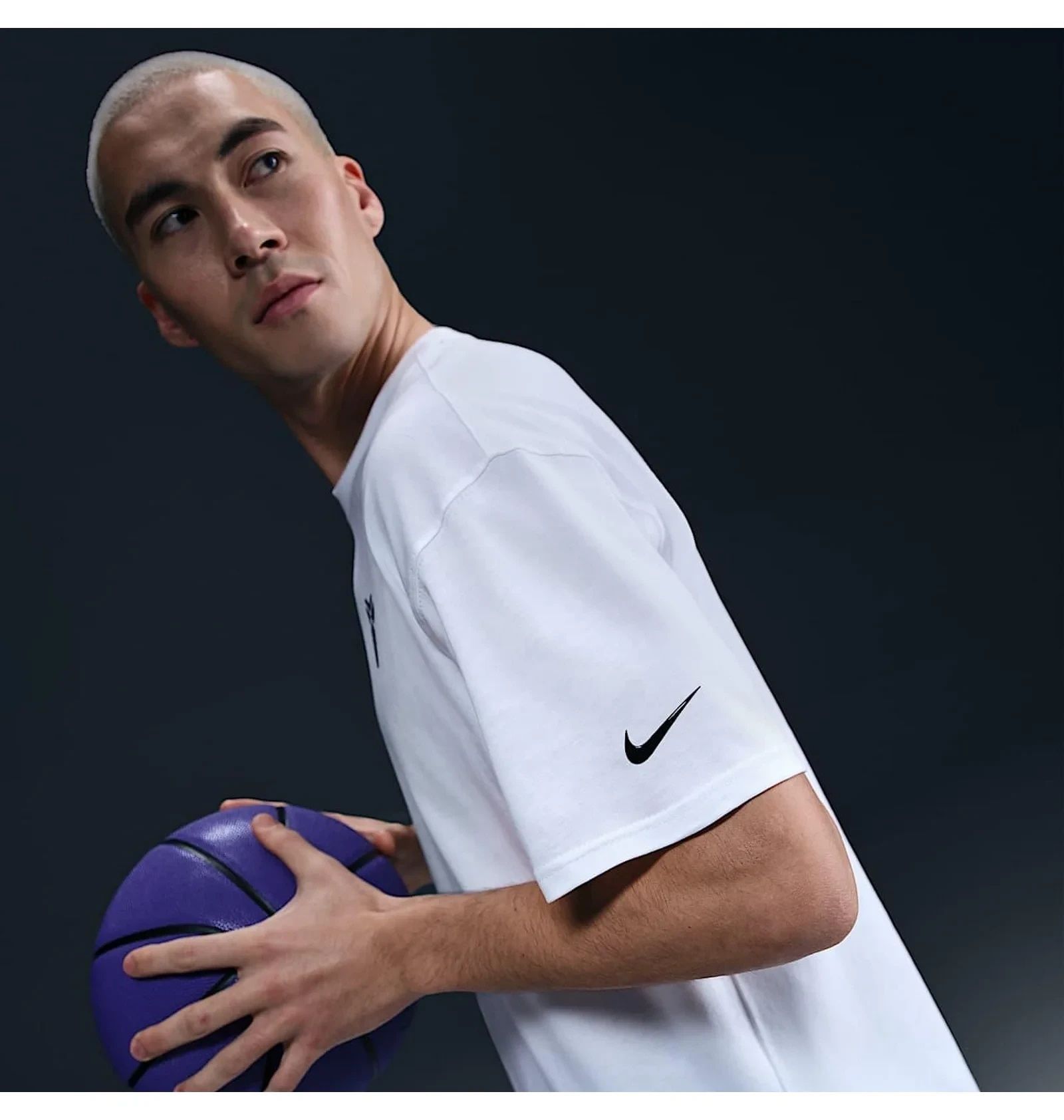 Мужская футболка NIKE KB U NK TEE BETTERMENTAL HJ3318-100 HJ3318-100 L фото