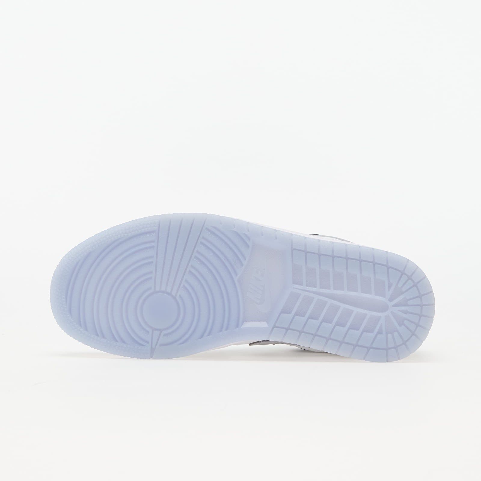 Кроссовки женские Air Jordan Wmns 1 Low White/Grey DC0774-105 DC0774-105 36 фото