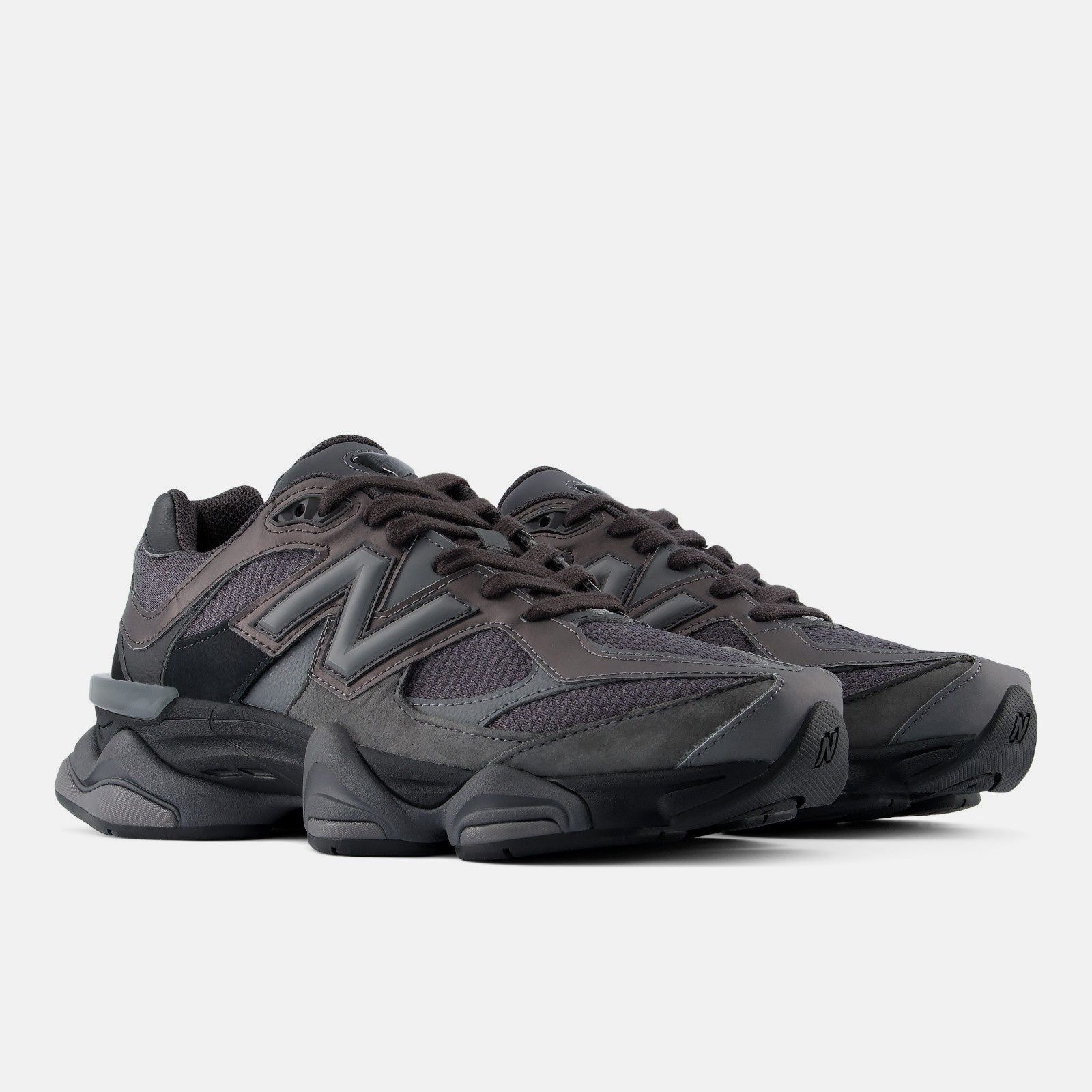 Кросівки чоловічі New Balance 9060 U90603VF U90603VF 40 фото