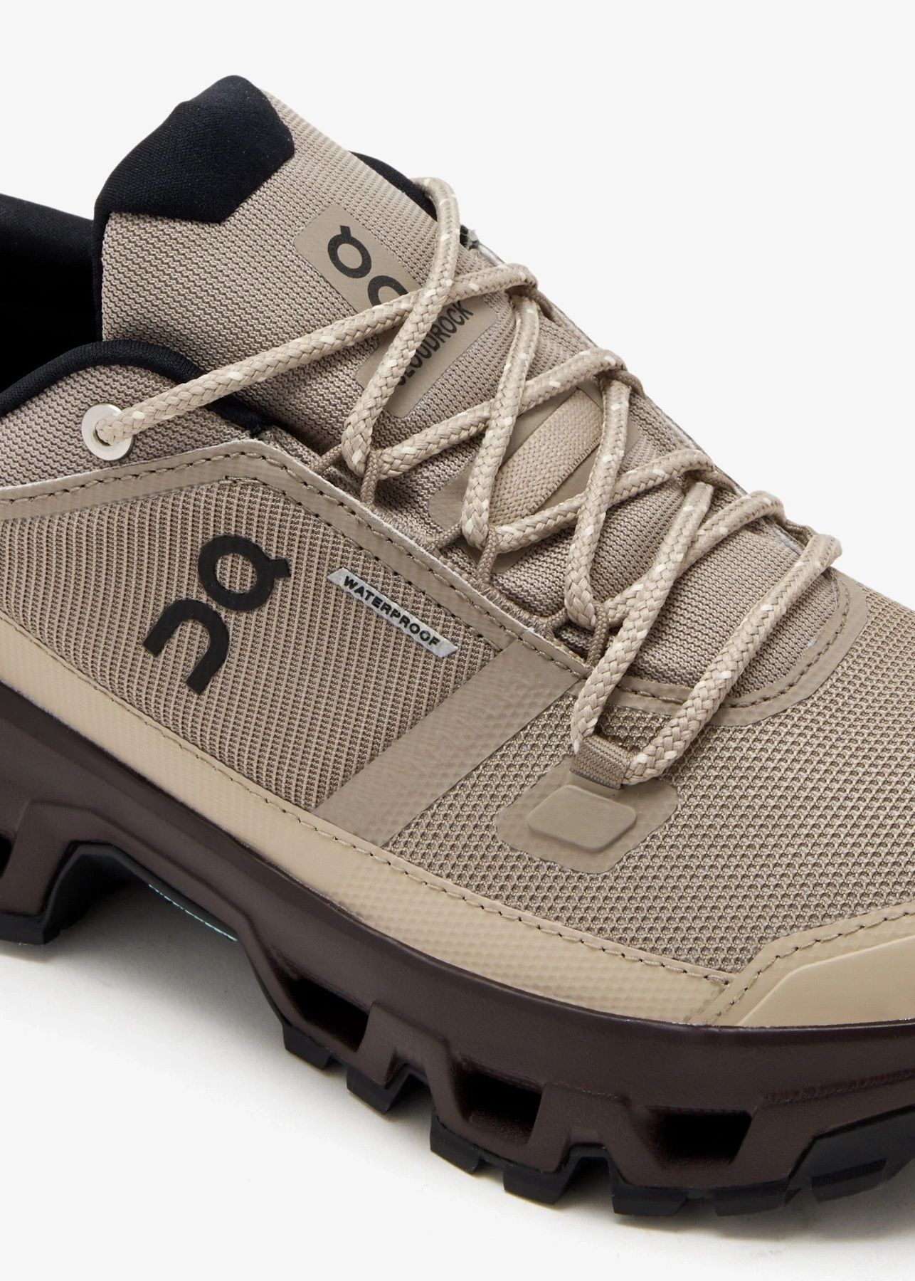 Женские кроссовки On Running Cloudrock Low Waterproof Cinder / Ox 3WF10144832 3WF10144832 38 фото