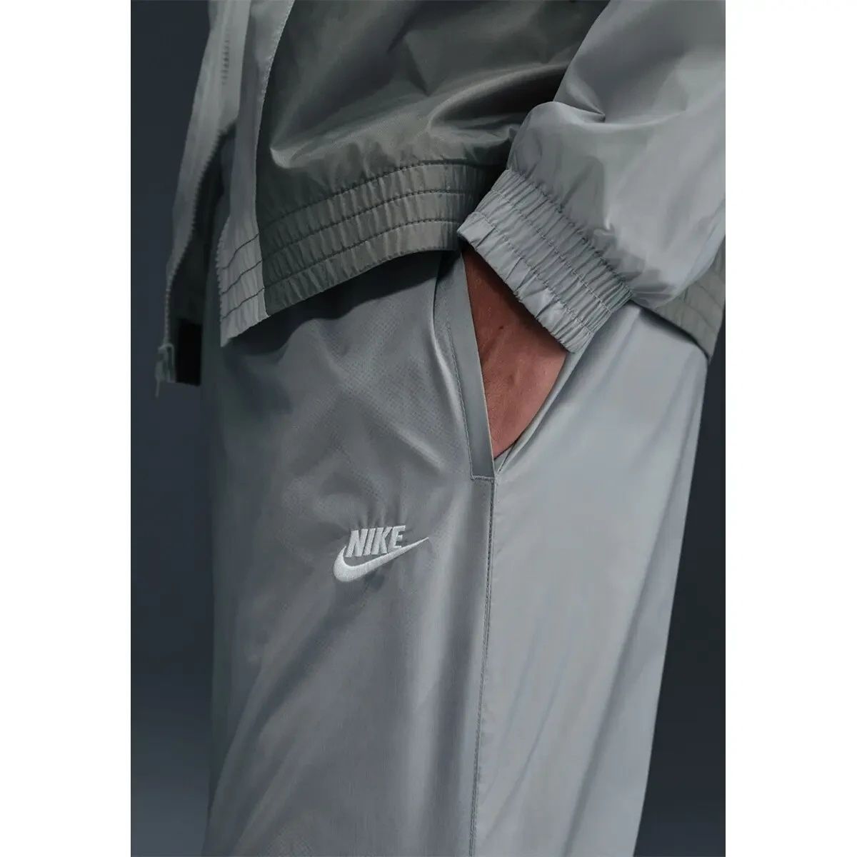 Спортивний костюм чоловічий сірий Nike Woven Tracksuit HJ1985-077 HJ1985-077 L фото