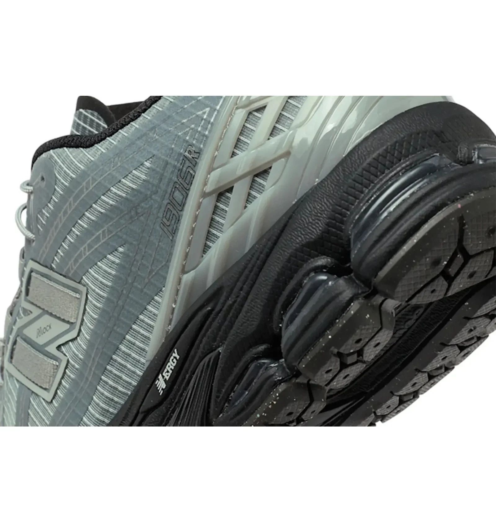Кроссовки унисекс New Balance 1906R No-Sew Grey U1906RNC U1906RNG 41.5 фото