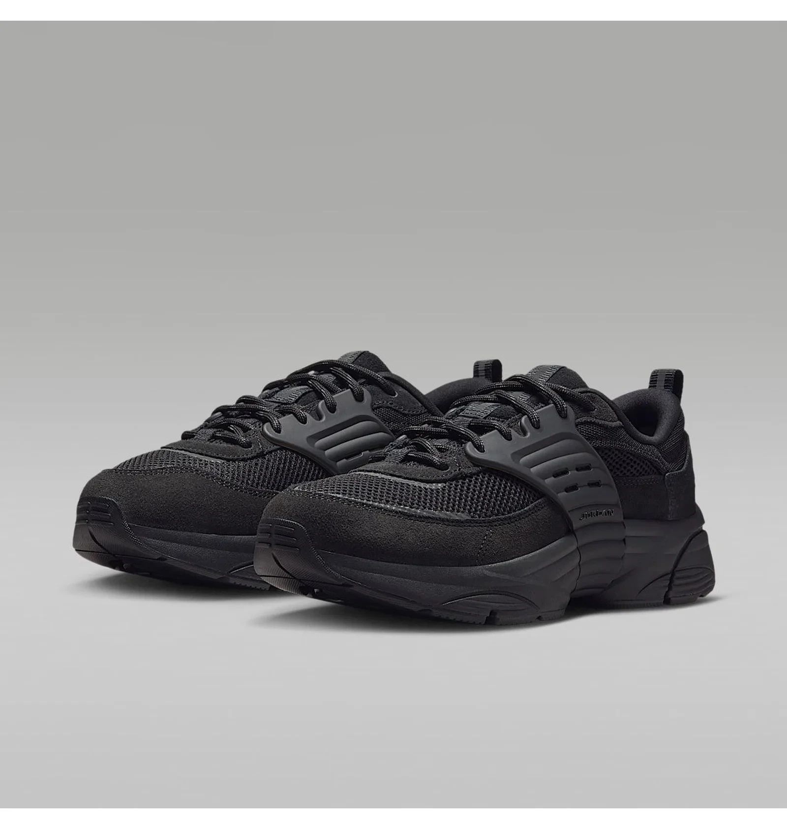 Кросівки чоловічі Air Jordan Trunner O/S Black IB3722-003 IB3722-003 42.5 фото