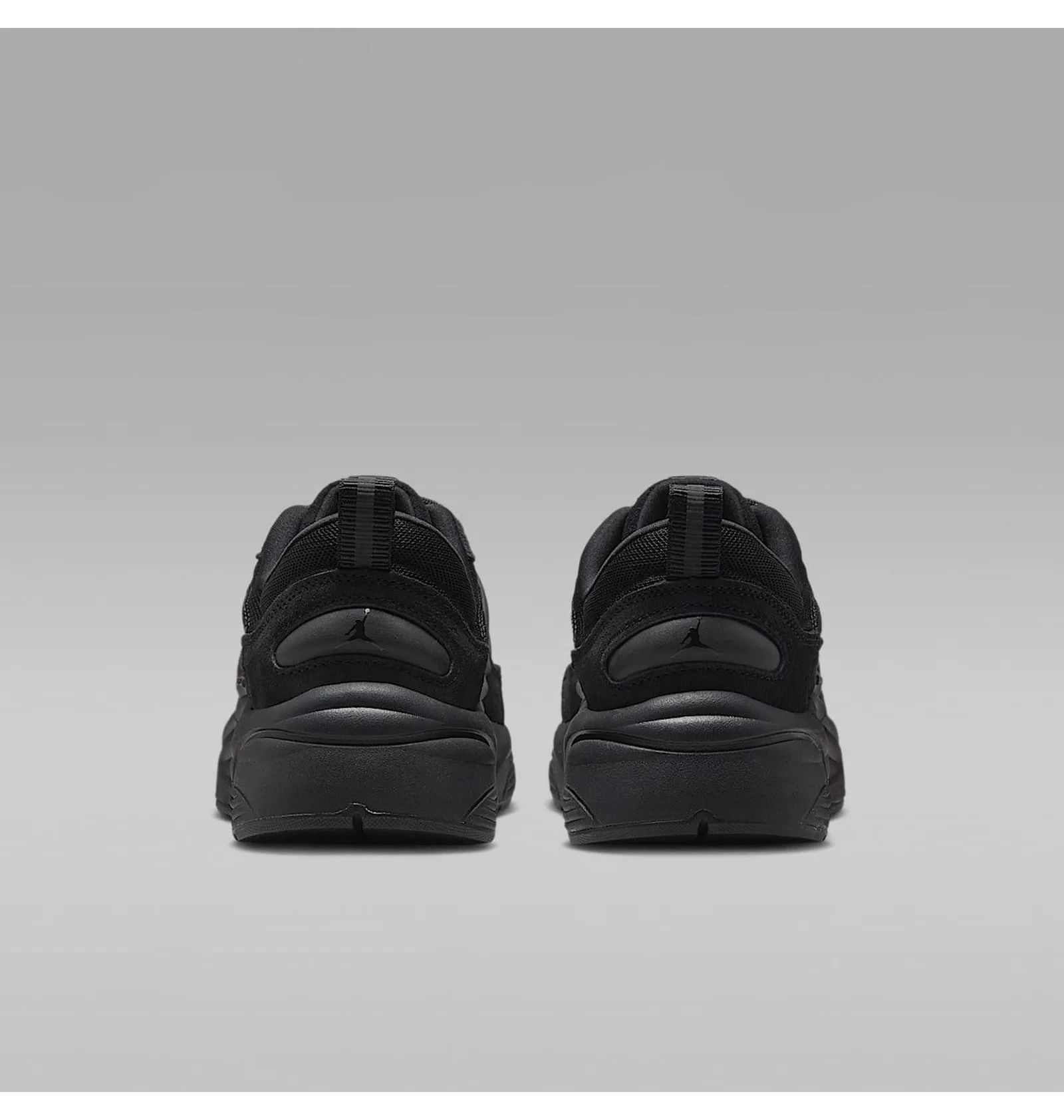 Кросівки чоловічі Air Jordan Trunner O/S Black IB3722-003 IB3722-003 42.5 фото