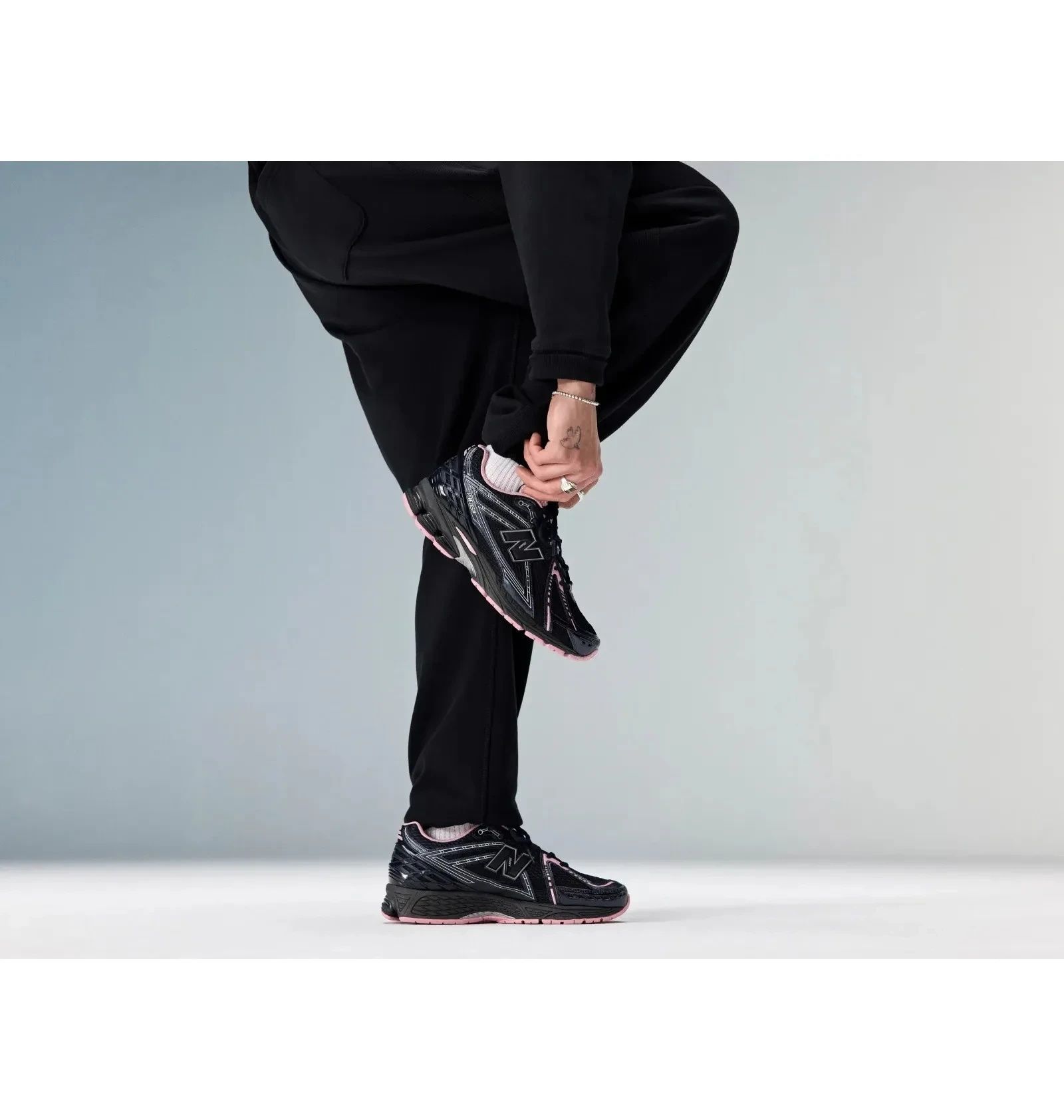 Кросівки жіночі New Balance 1906R U1906RCU U1906RCU 36.5 фото